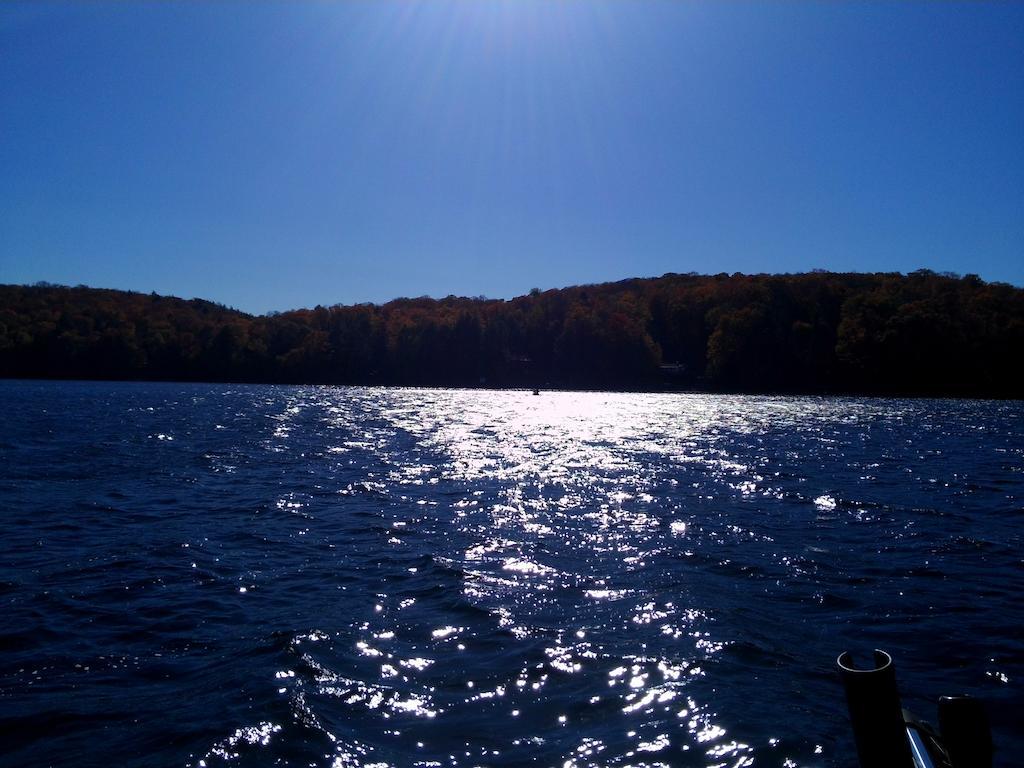 Little Hawk Resort & Marina Algonquin Highlands Esterno foto