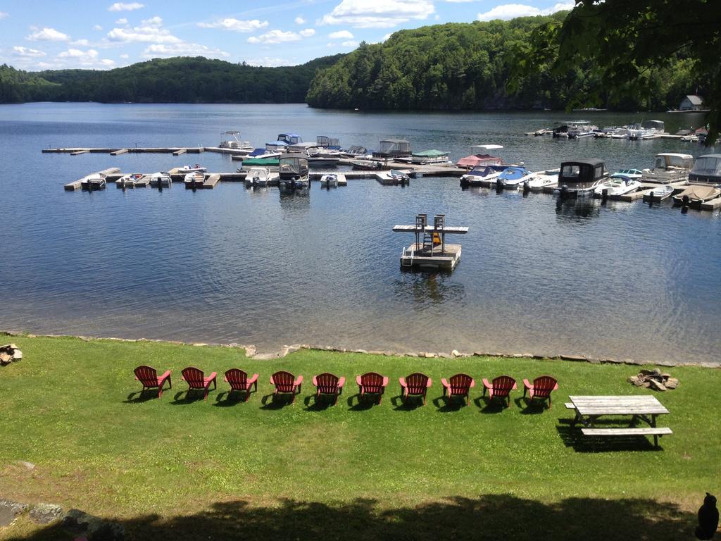 Little Hawk Resort & Marina Algonquin Highlands Esterno foto