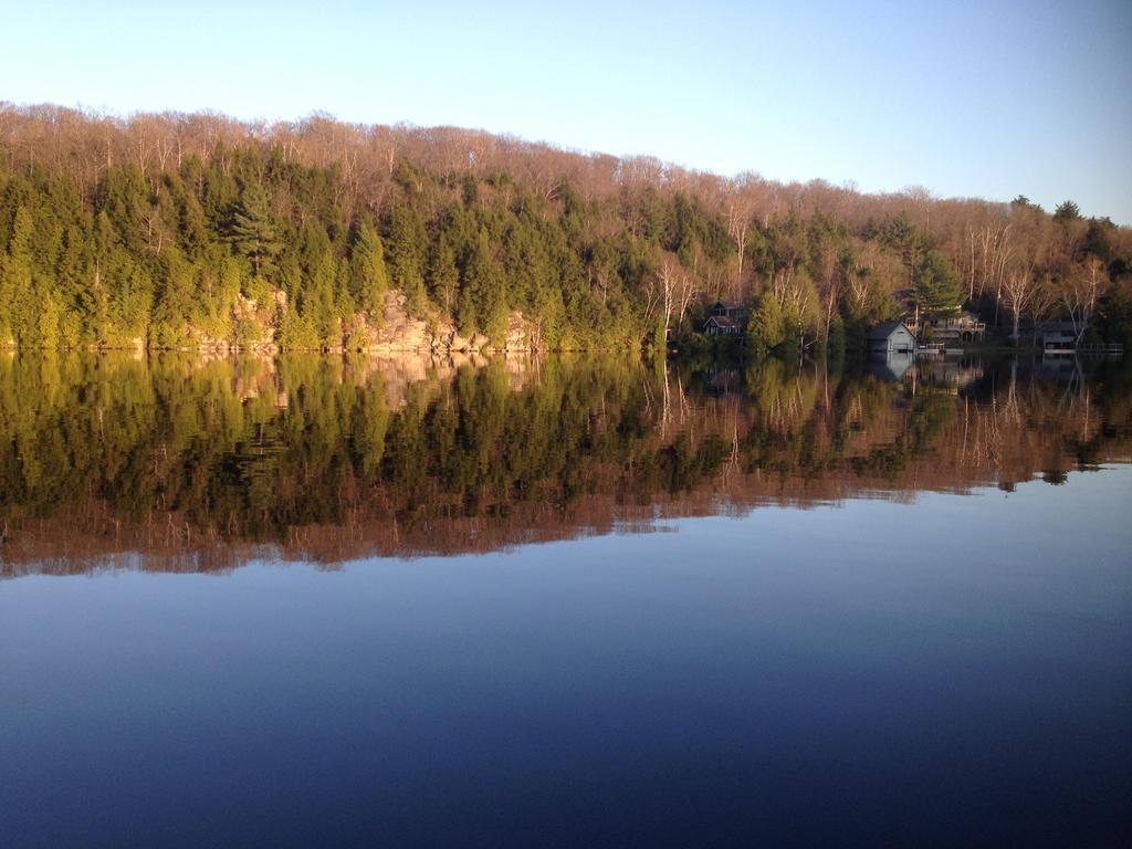 Little Hawk Resort & Marina Algonquin Highlands Esterno foto